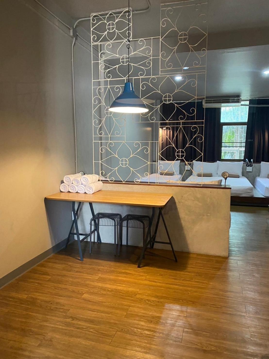 Yaksa Private Hostel Bangkok Bagian luar foto