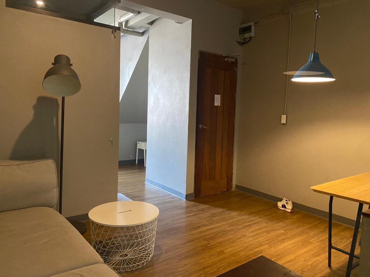 Yaksa Private Hostel Bangkok Bagian luar foto
