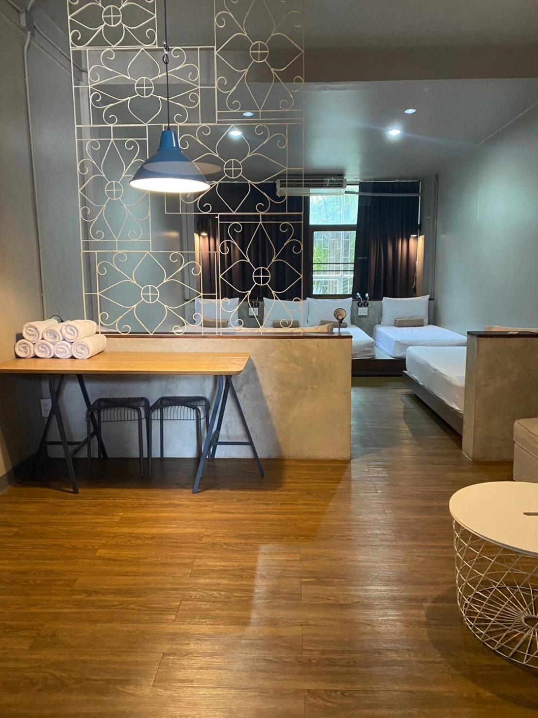 Yaksa Private Hostel Bangkok Bagian luar foto