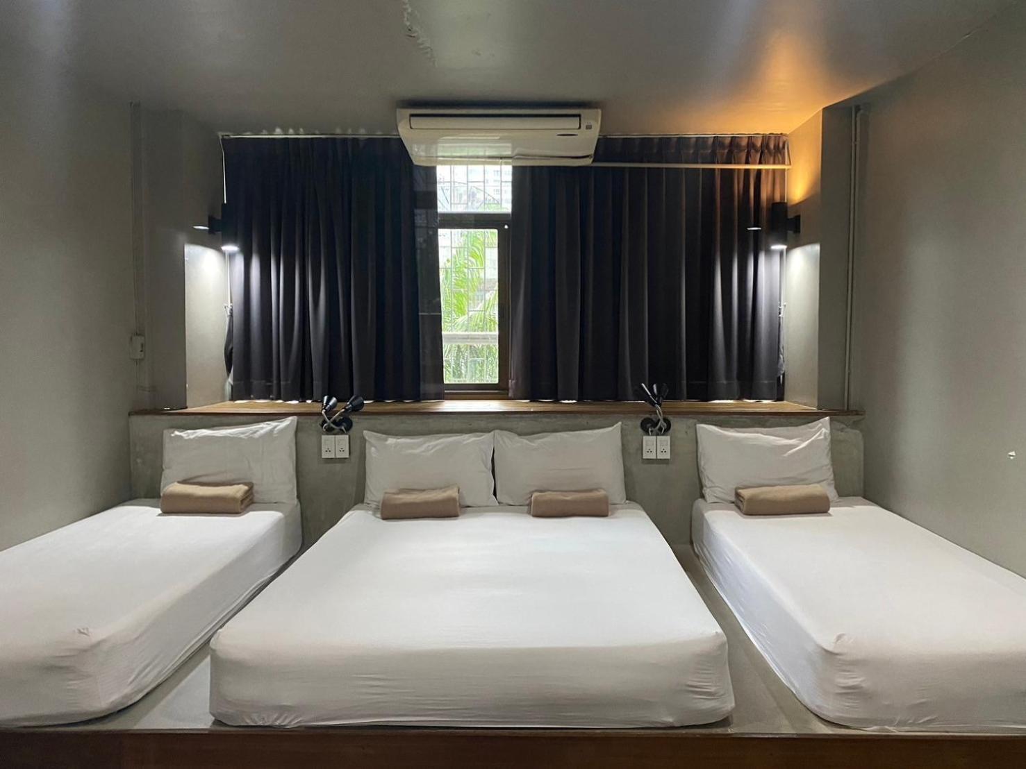 Yaksa Private Hostel Bangkok Bagian luar foto