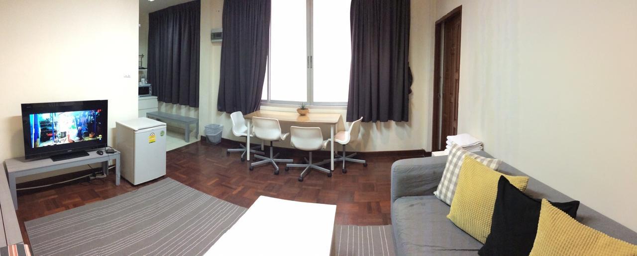 Yaksa Private Hostel Bangkok Bagian luar foto