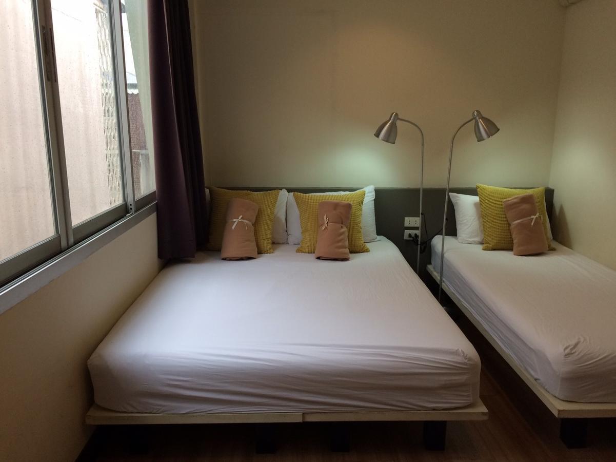 Yaksa Private Hostel Bangkok Bagian luar foto