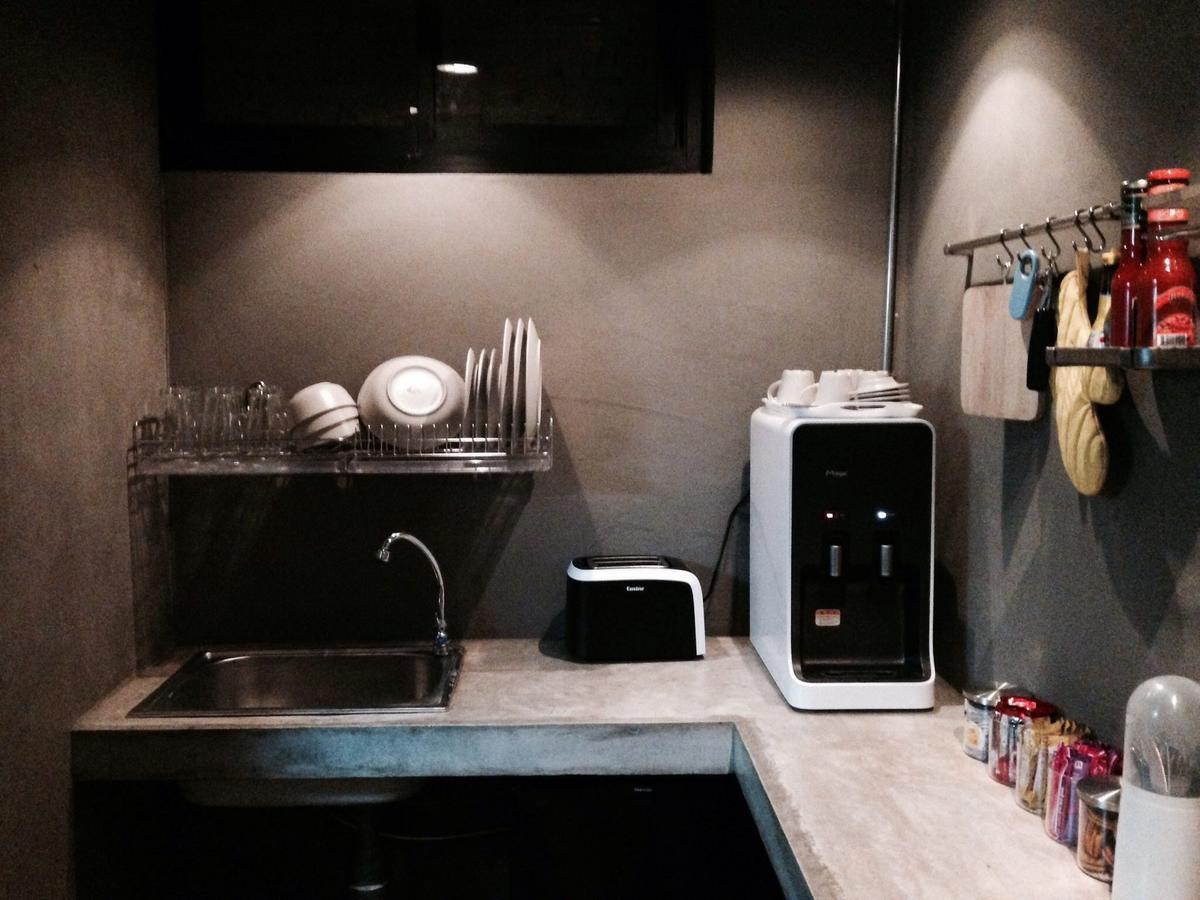 Yaksa Private Hostel Bangkok Bagian luar foto