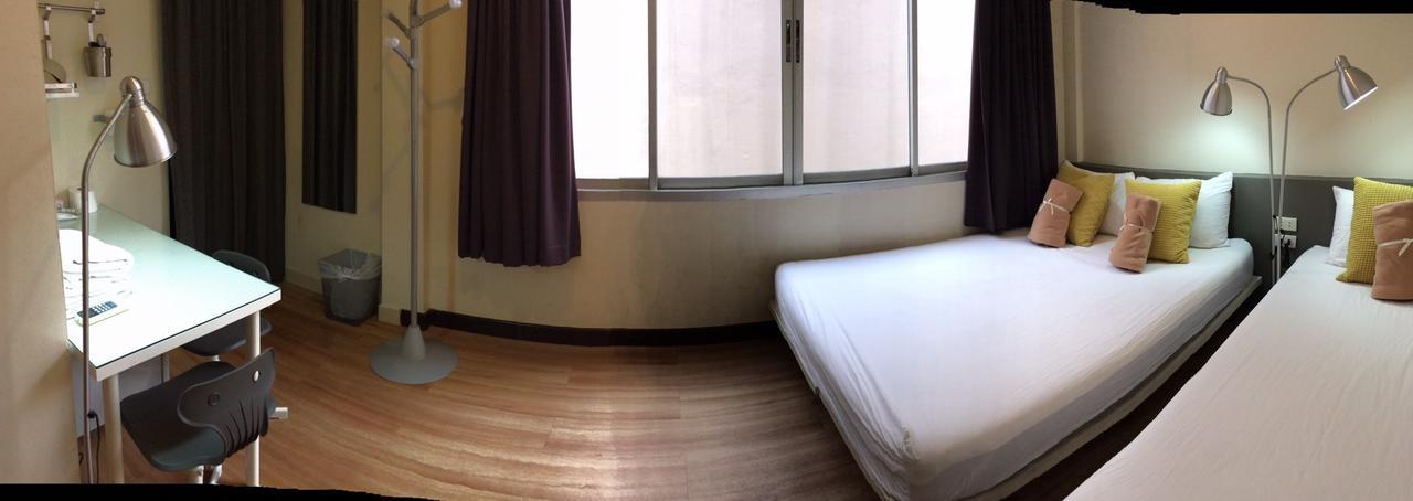 Yaksa Private Hostel Bangkok Bagian luar foto