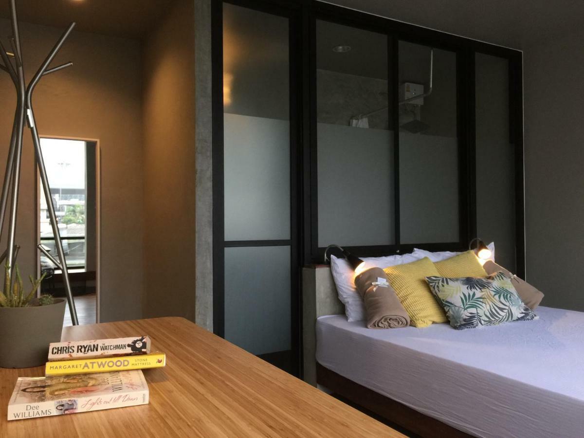 Yaksa Private Hostel Bangkok Bagian luar foto