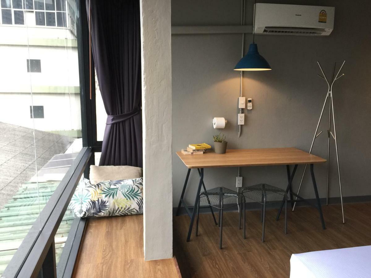 Yaksa Private Hostel Bangkok Bagian luar foto