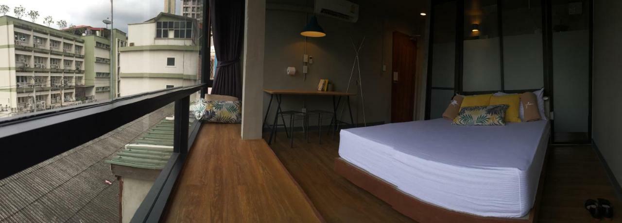 Yaksa Private Hostel Bangkok Bagian luar foto