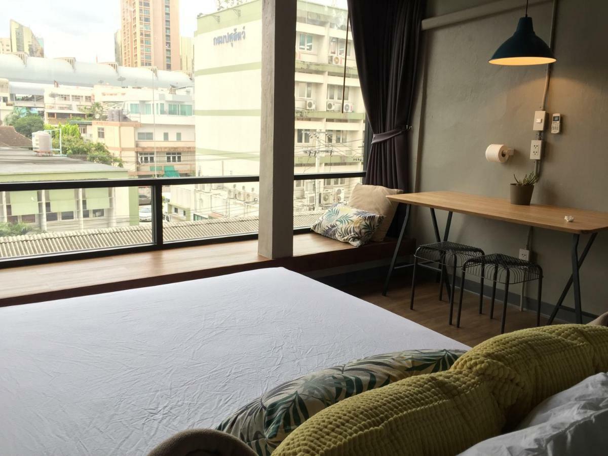 Yaksa Private Hostel Bangkok Bagian luar foto